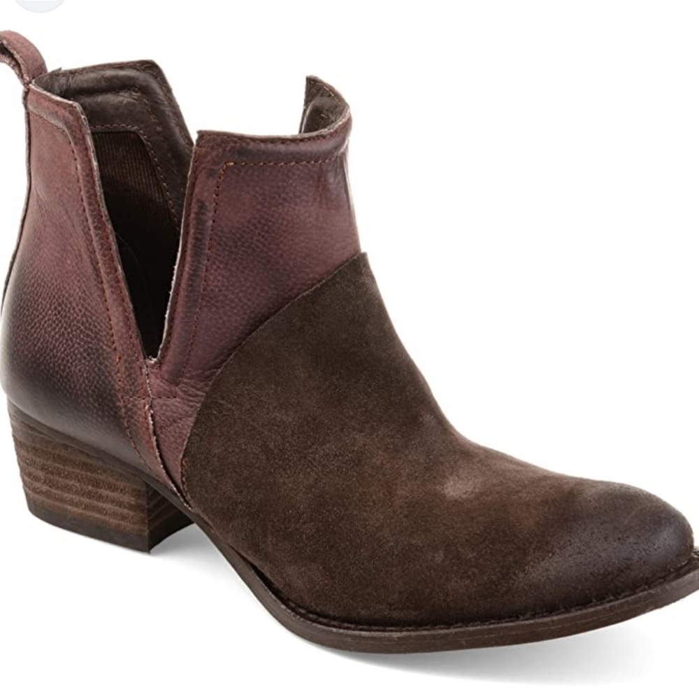 Journee Signature Women"Like New" Leather Cut Out Moto Ankle Boots shoes